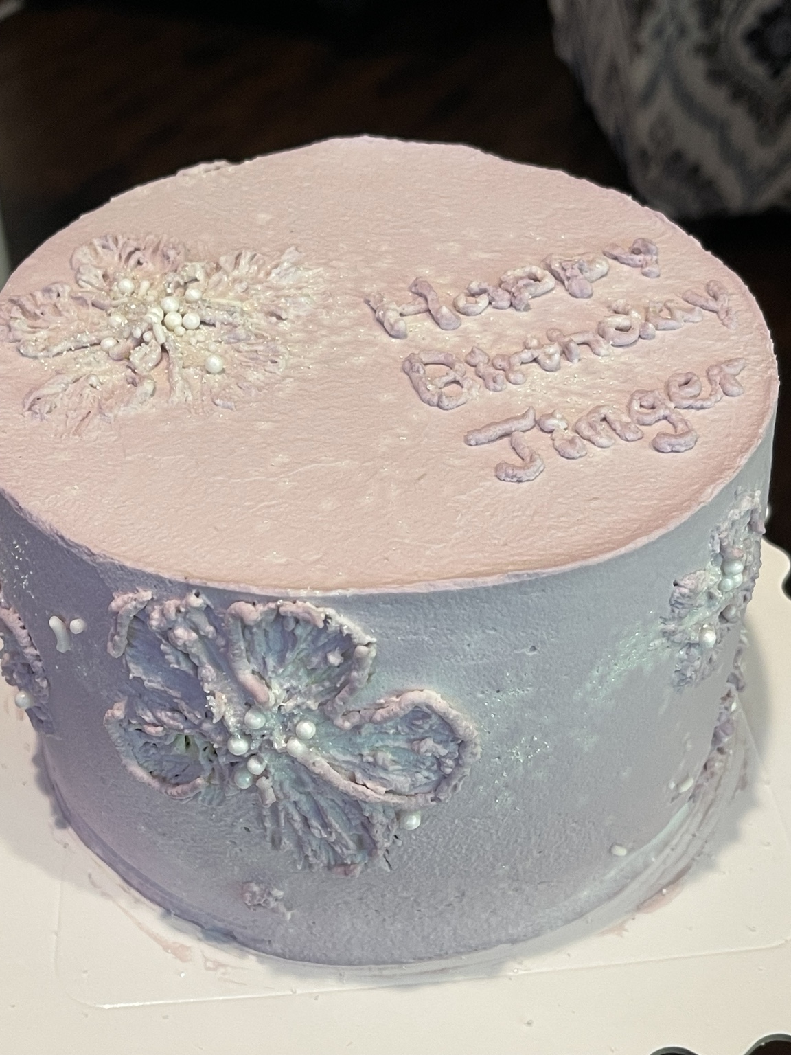 淡紫雪花生日蛋糕