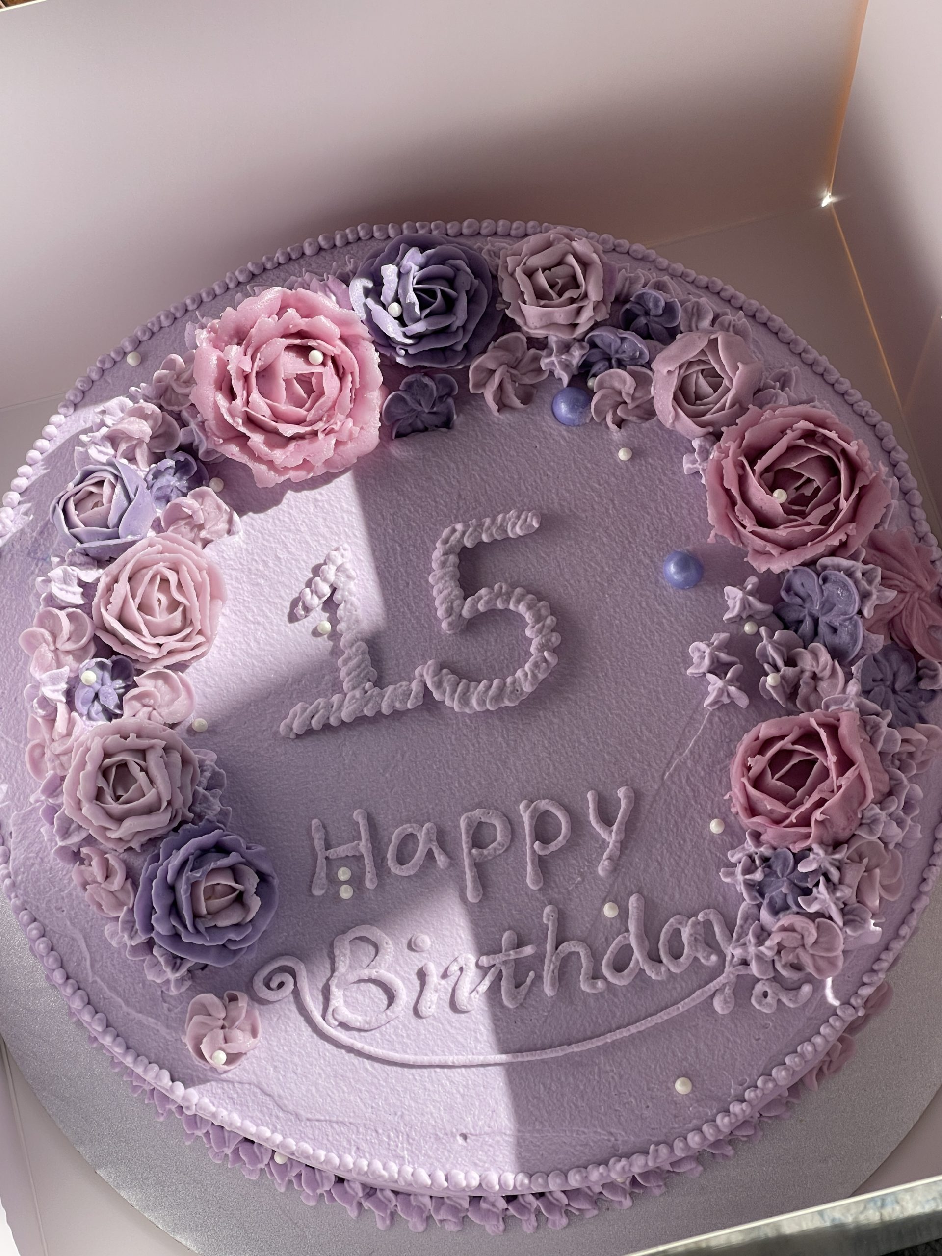 粉紫色花环生日蛋糕